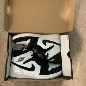 Jordan 1 Diamond Short Mids SE